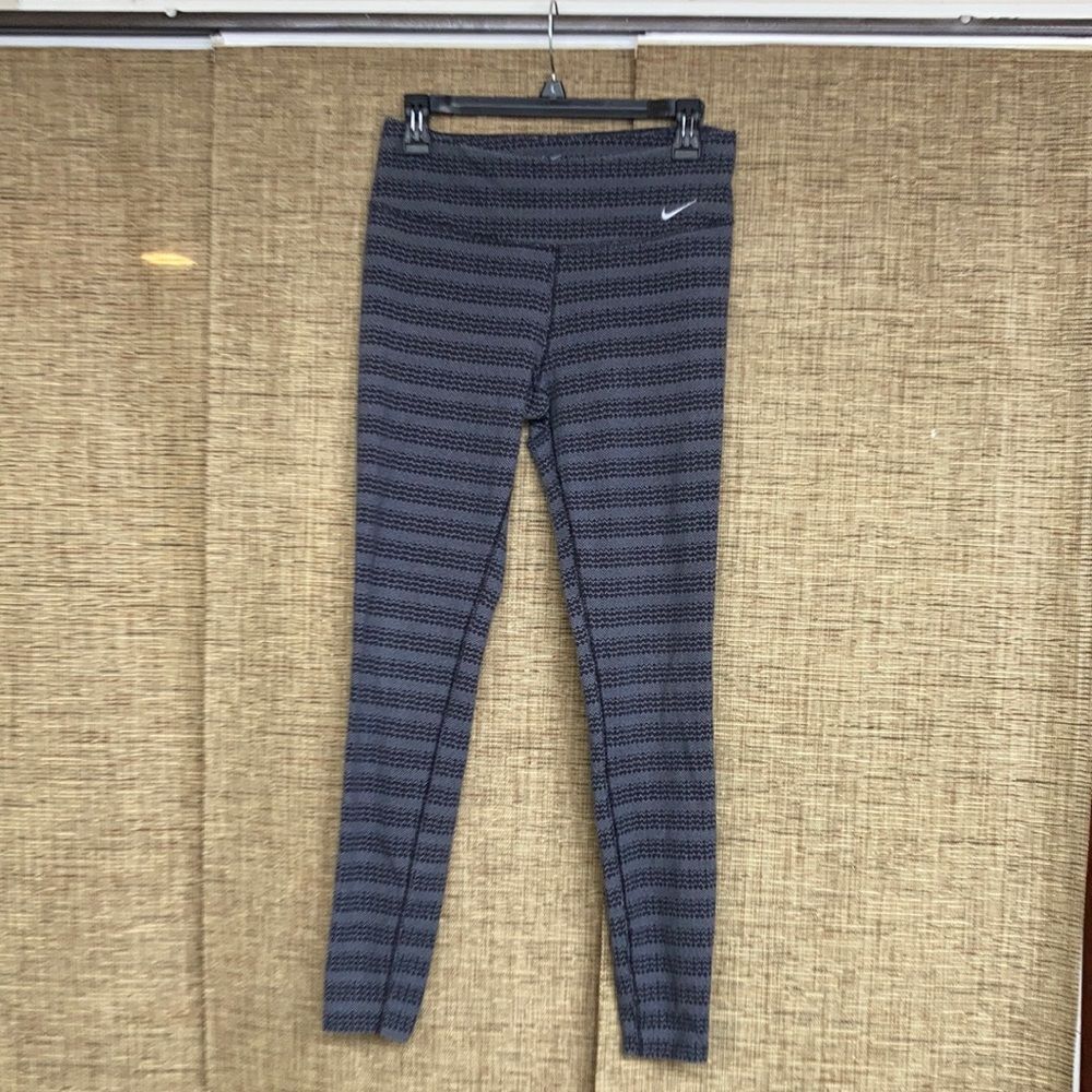 Nike Dri-fit leggings grey geo print